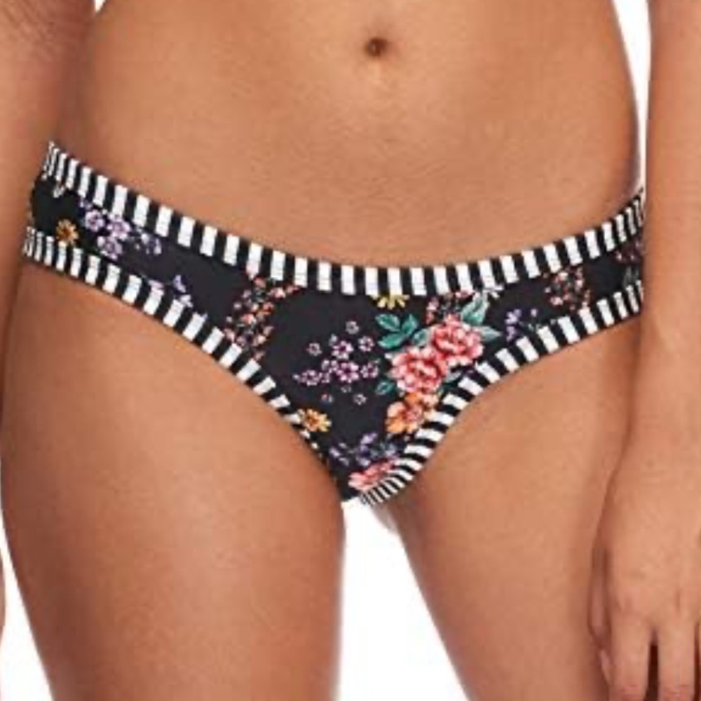 NWOT Eidon Swim Pixie Rebel Bikini Bottom Size: XS/hip measurement: 14 1/2”